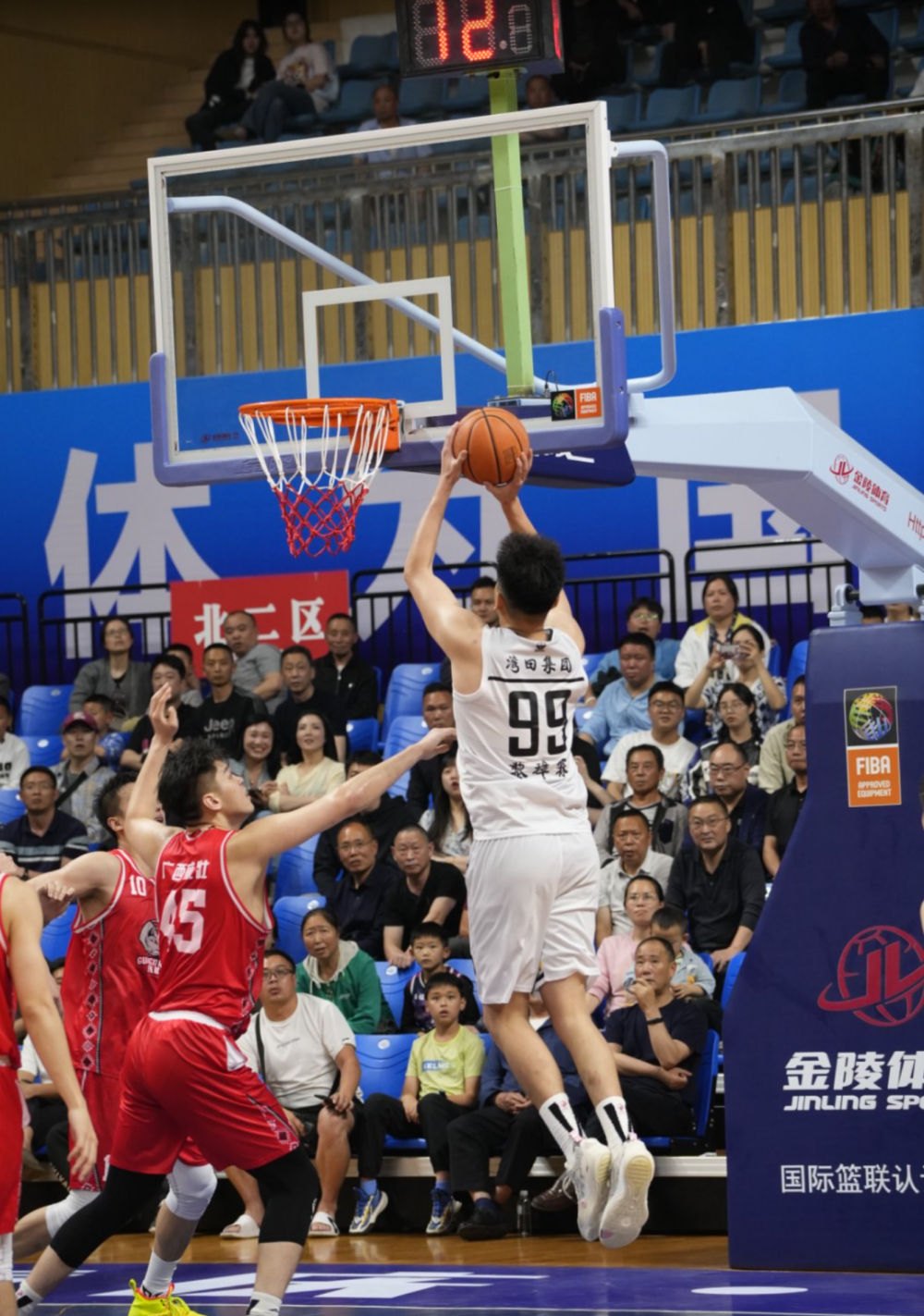 包含尼斯迎CBA常规赛关键赛；清晨状态回暖；质疑声仍在；身体对抗强度拉满的词条九游体育