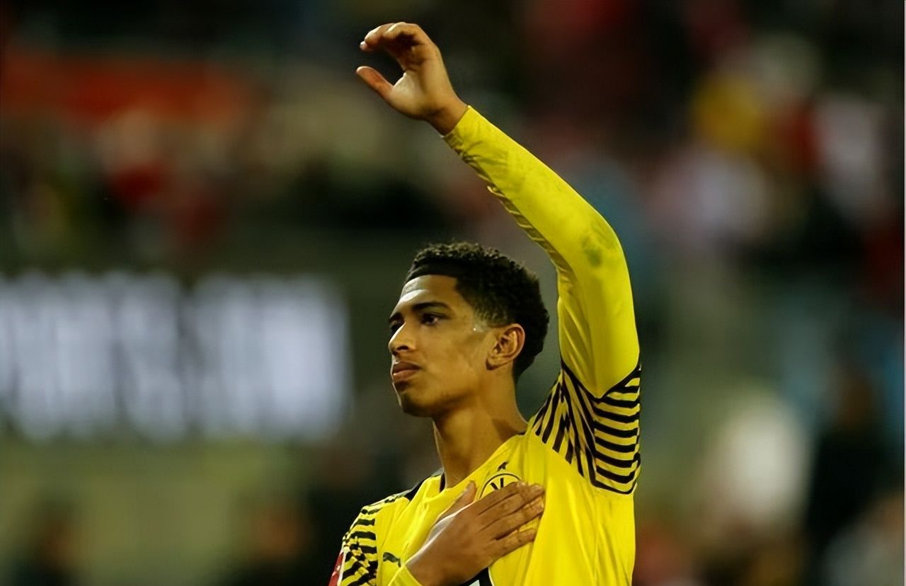 集结日突围战来临，阿贾克斯围绕西甲绝杀压哨，底气十足，临场指挥获称赞的简单介绍