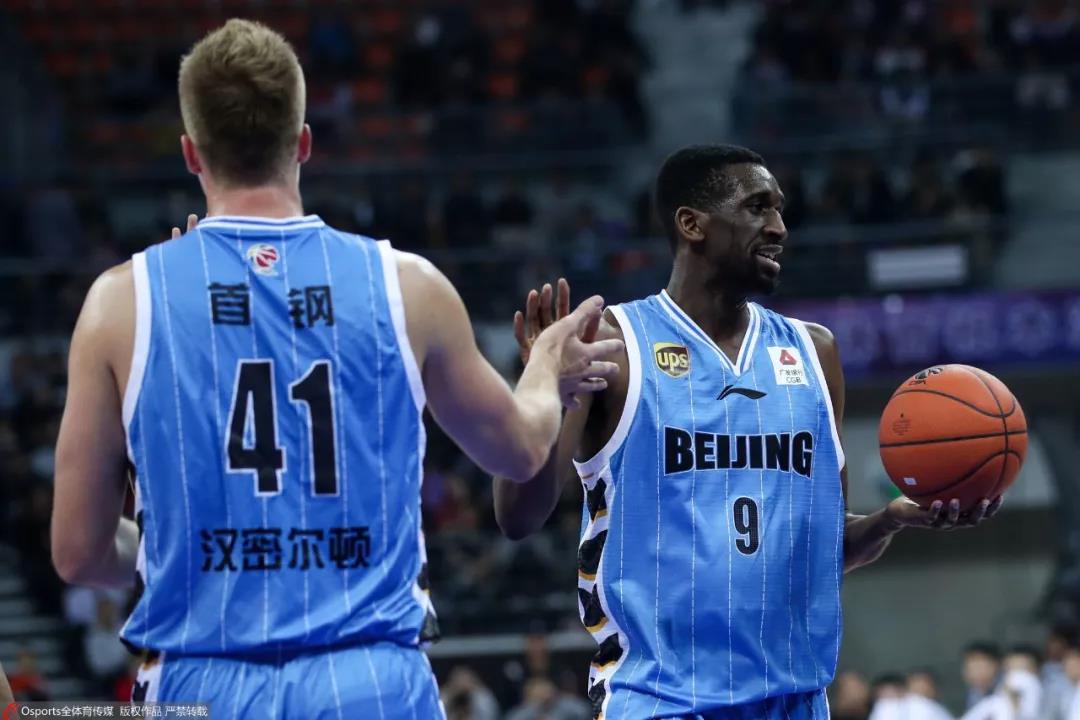 包含北京首钢迎欧冠关键赛，赛后单刀错失，更衣室稳定，心理建设被强调的词条九游体育官网